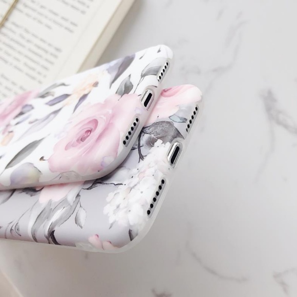 NEW iPhone 11/Pro/Max Cute Flower Case - Picture 2 of 3